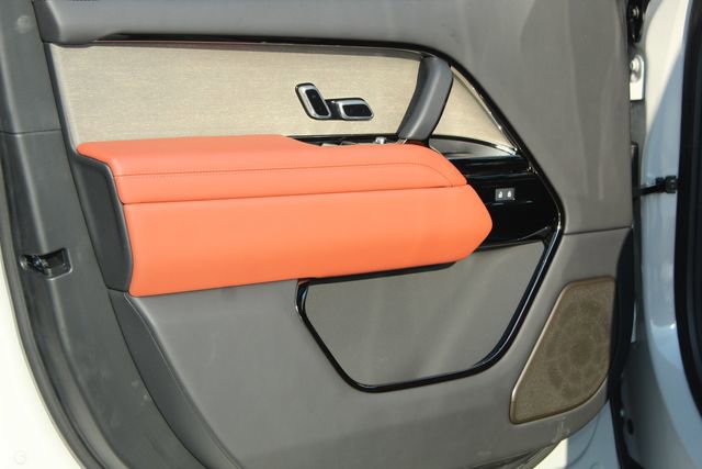 New 2026 Land Rover Range Rover SV image 21