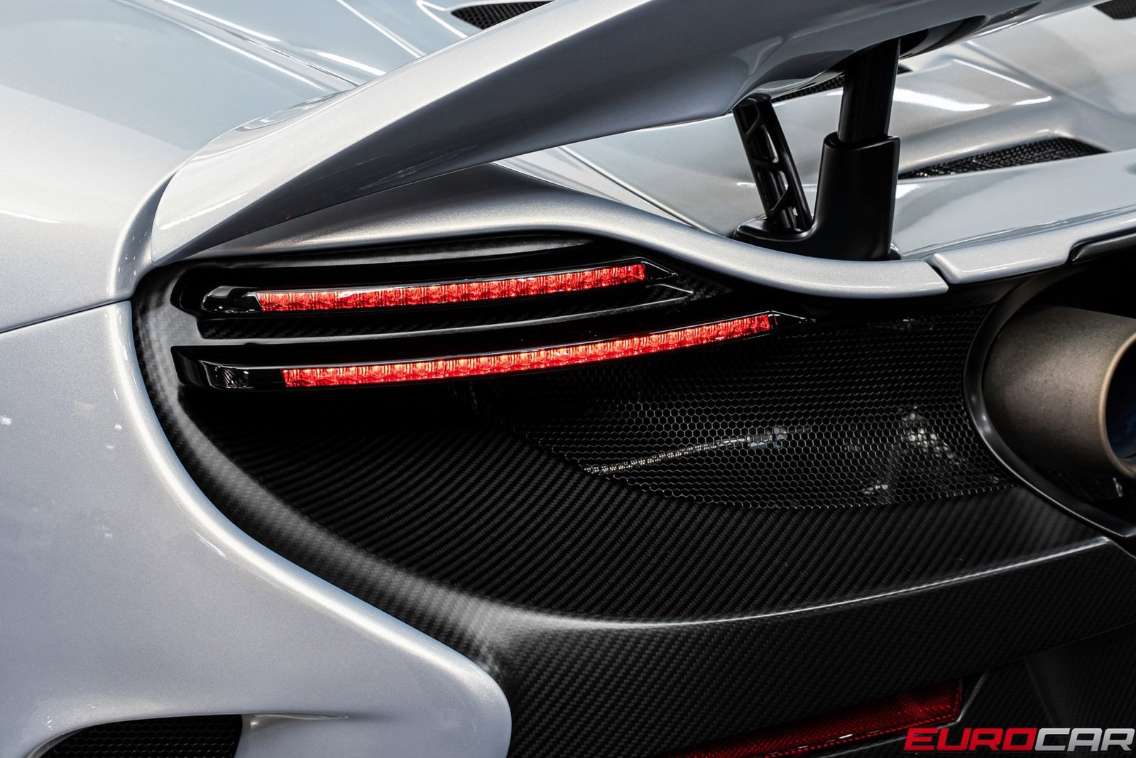 Used 2016 McLaren 675LT Spider image 27