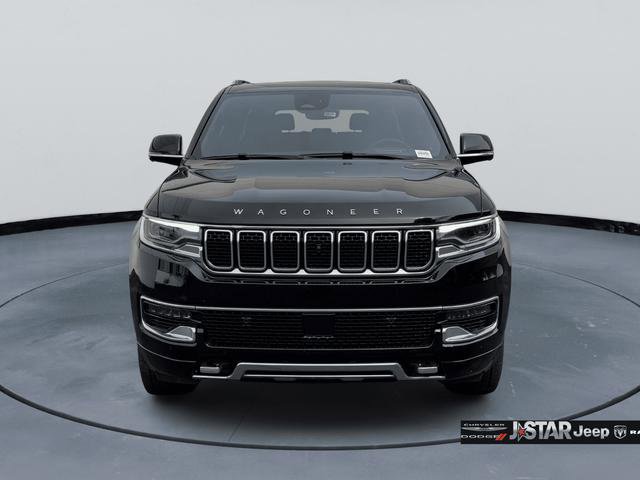 Used 2024 Jeep Wagoneer Series III w/ Premium Group I AWD/4WD image 2