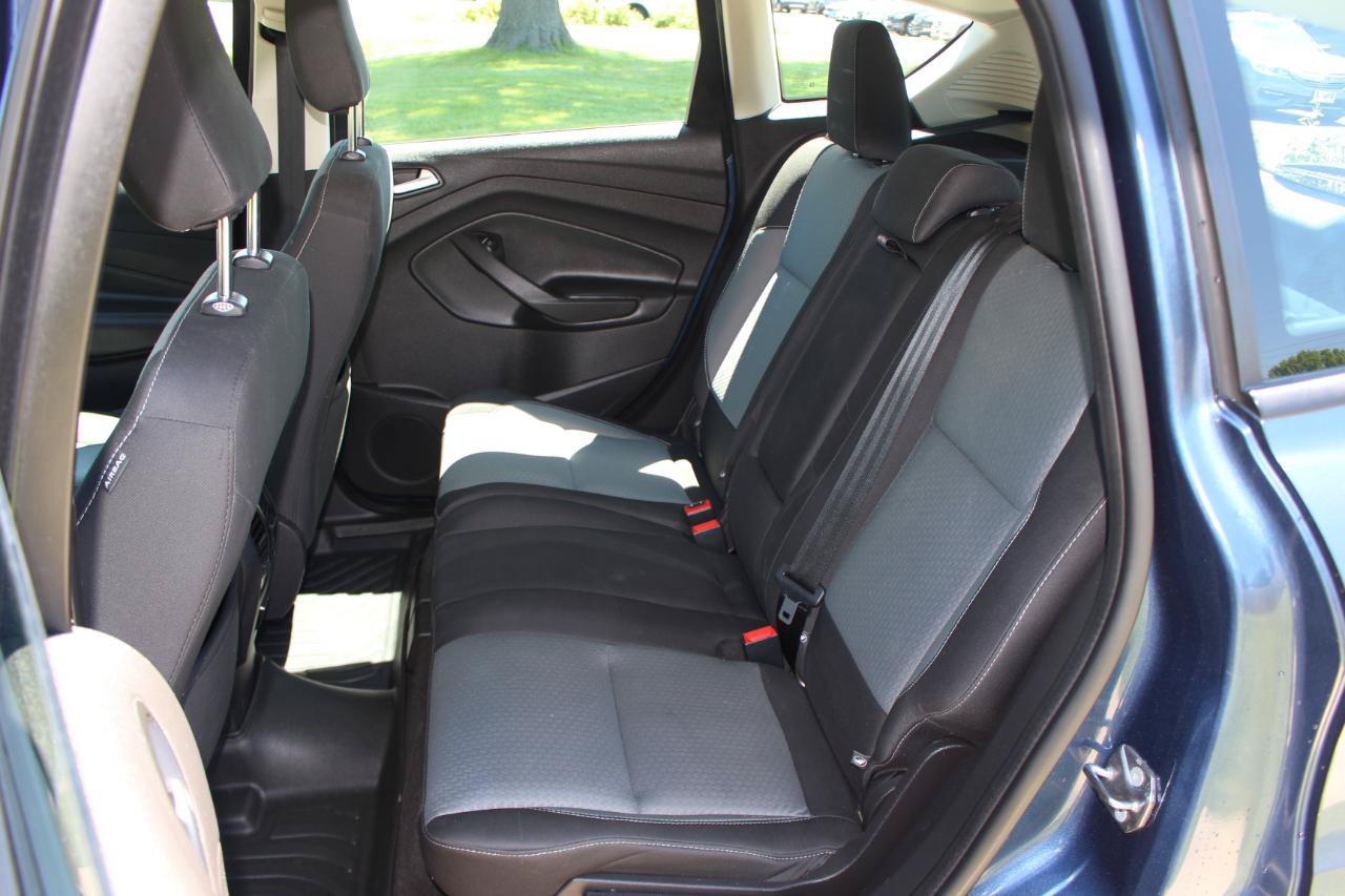 Used 2018 Ford C-MAX SE w/ Cold Weather Package FWD image 31