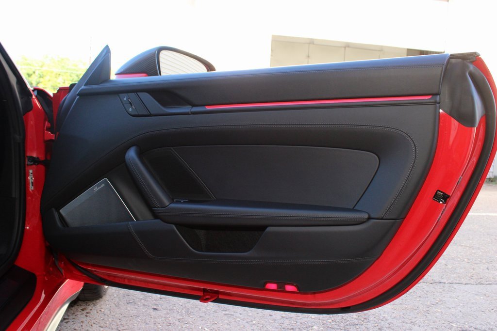 Used 2025 Porsche 911 Targa 4 GTS image 29