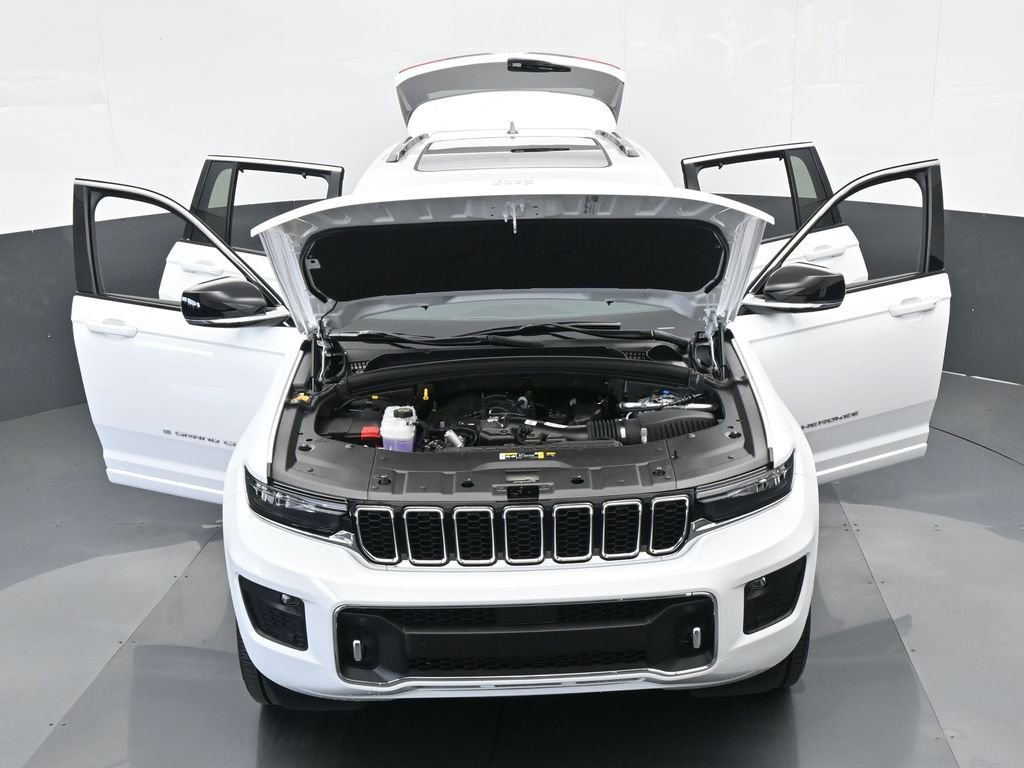 Used 2024 Jeep Grand Cherokee Overland w/ Luxury Tech Group IV image 66