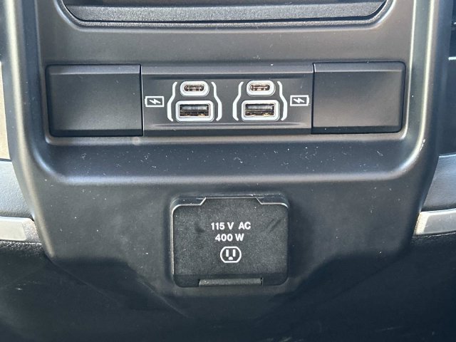 Used 2022 RAM 1500 Big Horn AWD/4WD image 16