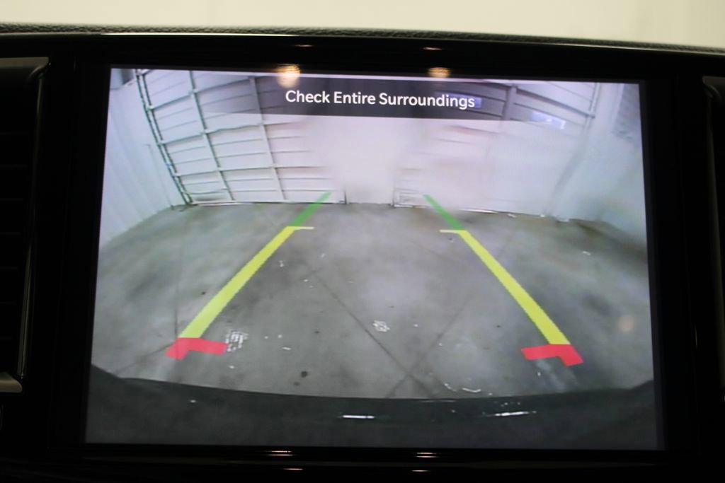 Used 2023 Chrysler Pacifica Touring-L FWD image 56