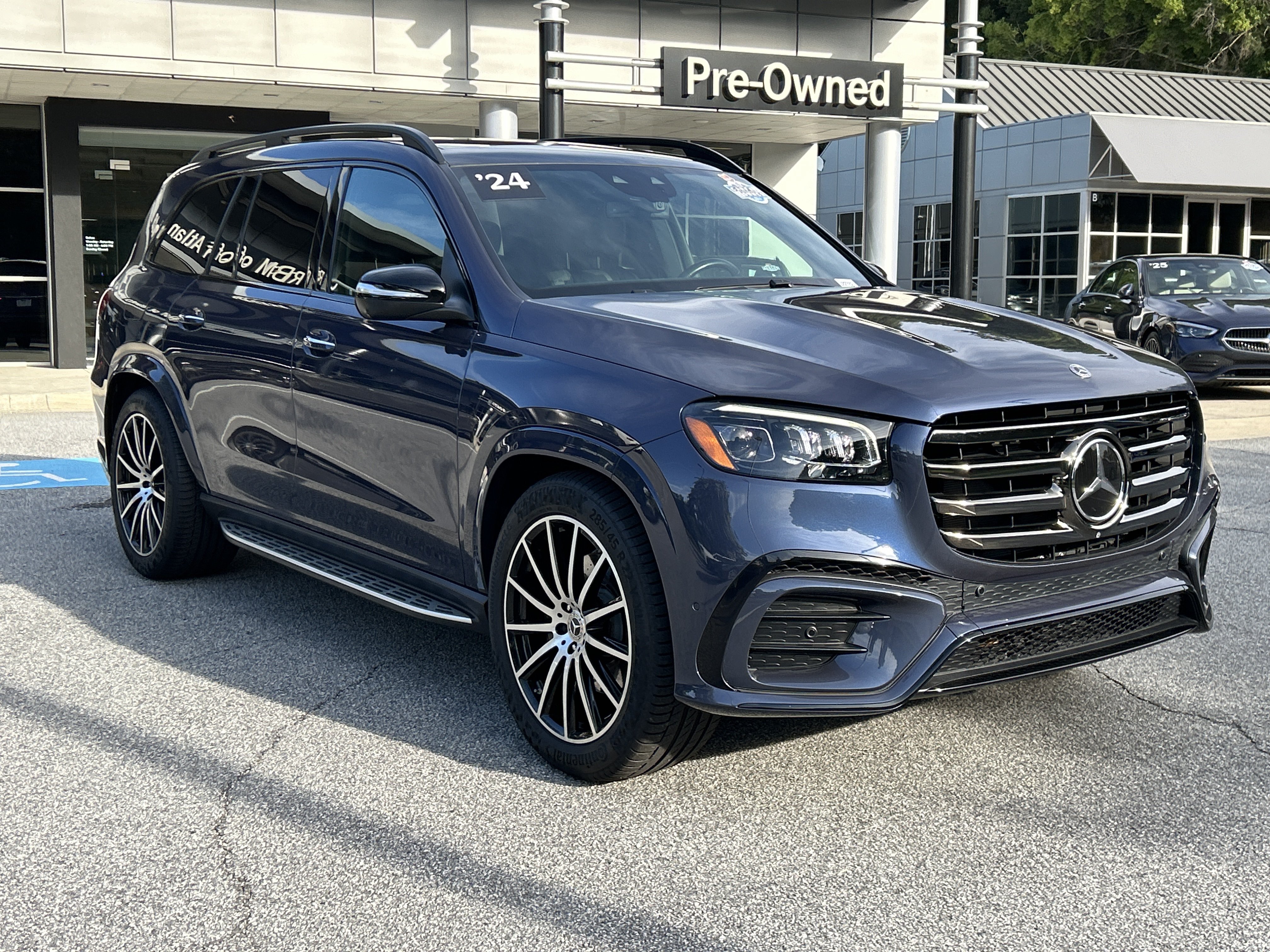 Certified 2024 Mercedes-Benz GLS 450 4MATIC image 4