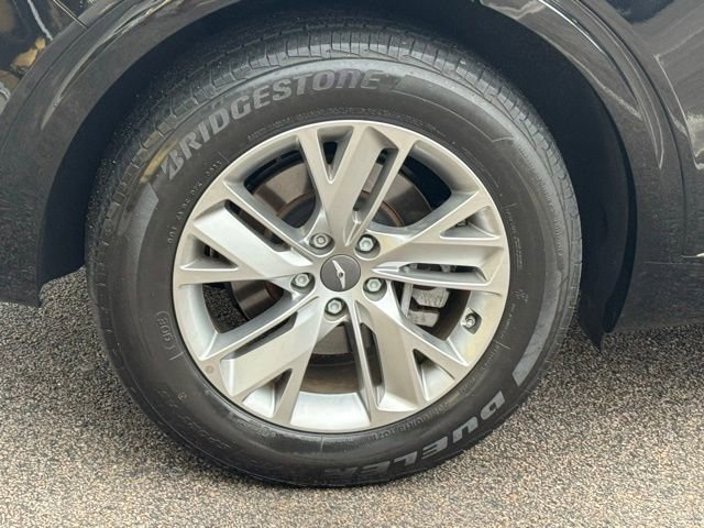 Certified 2023 Genesis GV70 2.5T image 16