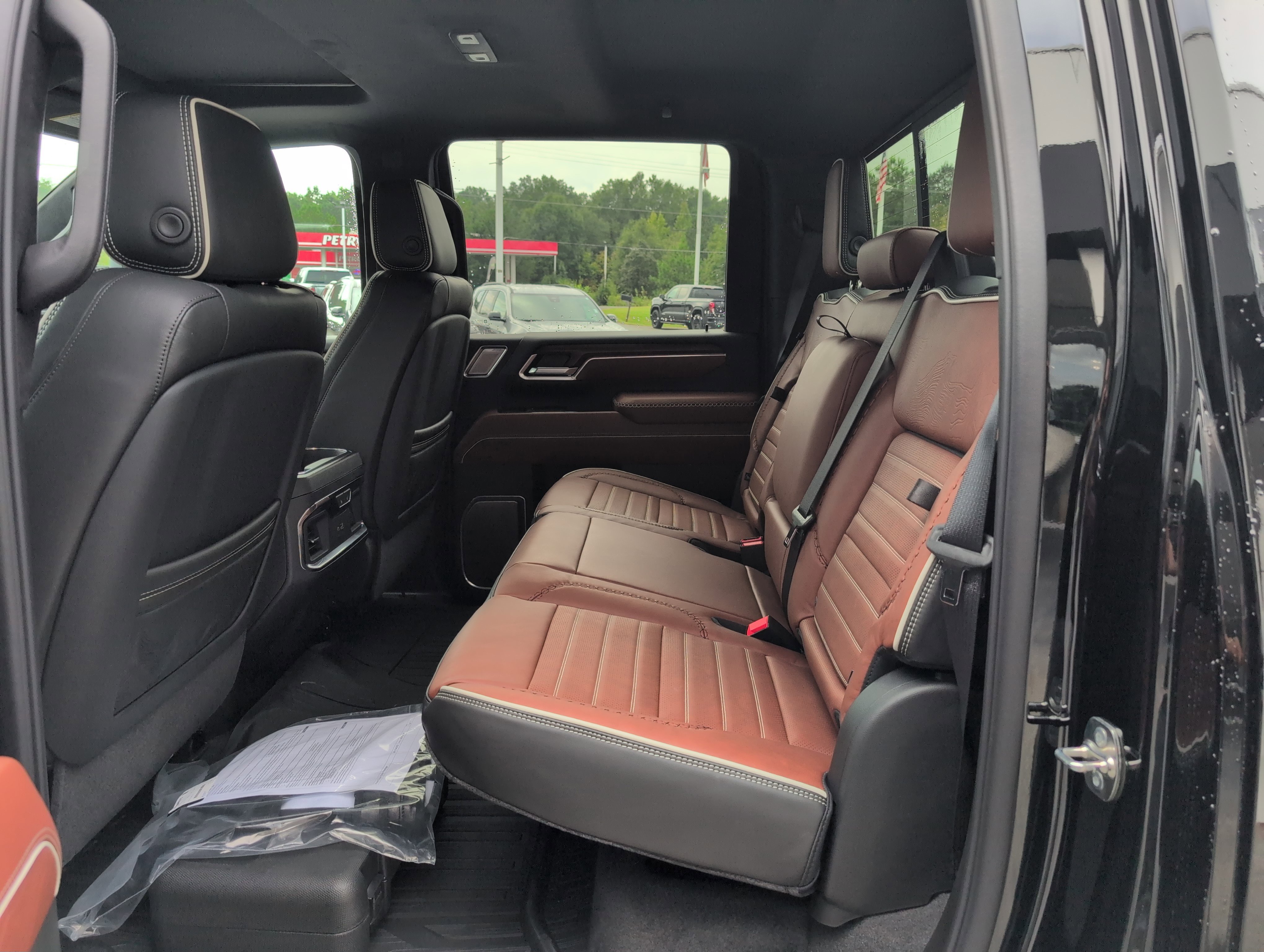 New 2026 GMC Sierra 2500 Denali Ultimate image 30