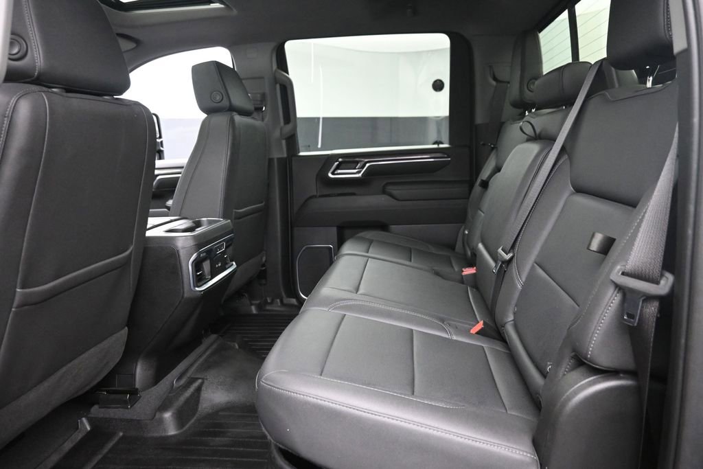 Used 2024 Chevrolet Silverado 2500 LTZ w/ LTZ Plus Package AWD/4WD image 10