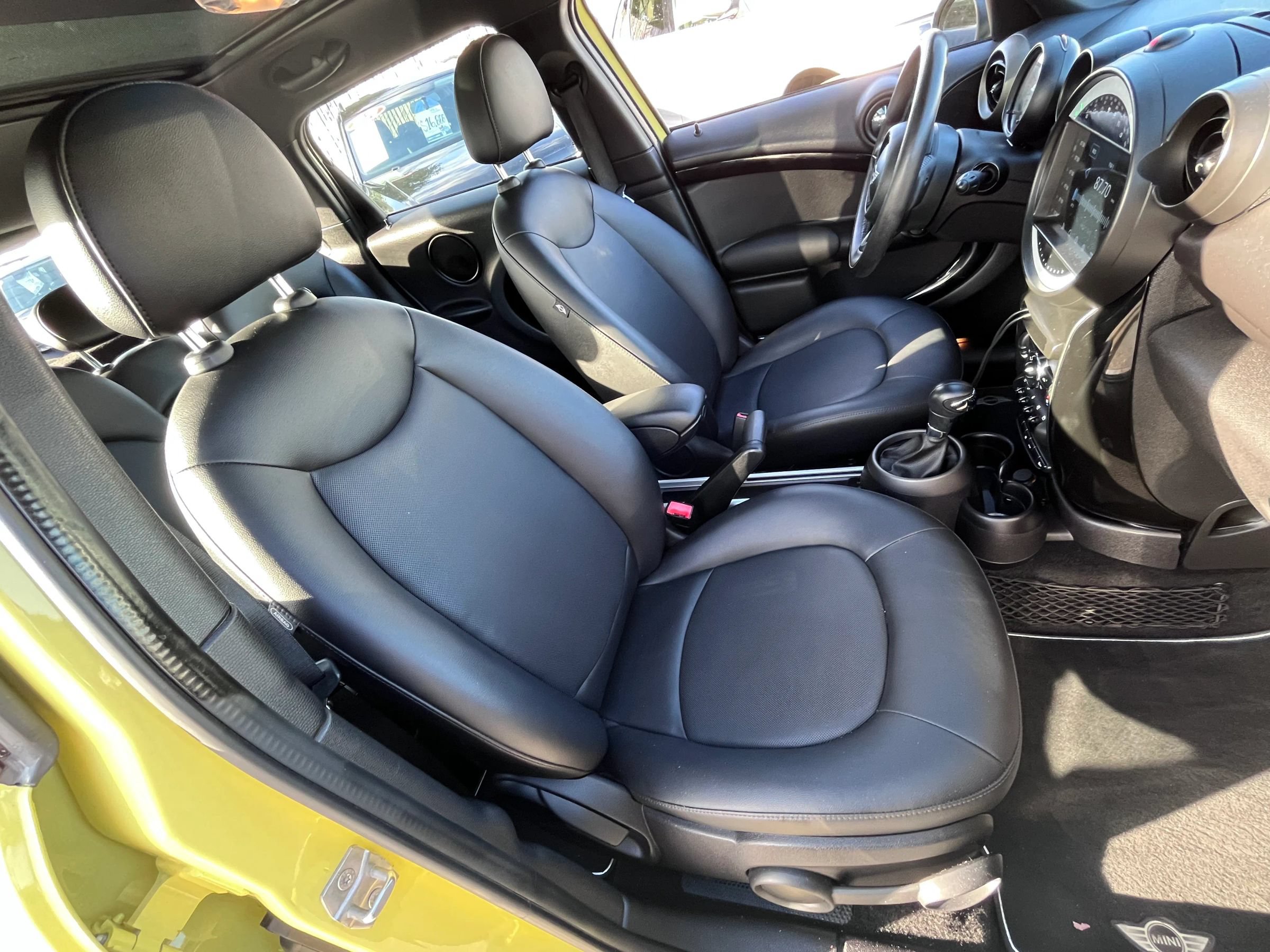 Used 2012 MINI Cooper Countryman FWD image 12