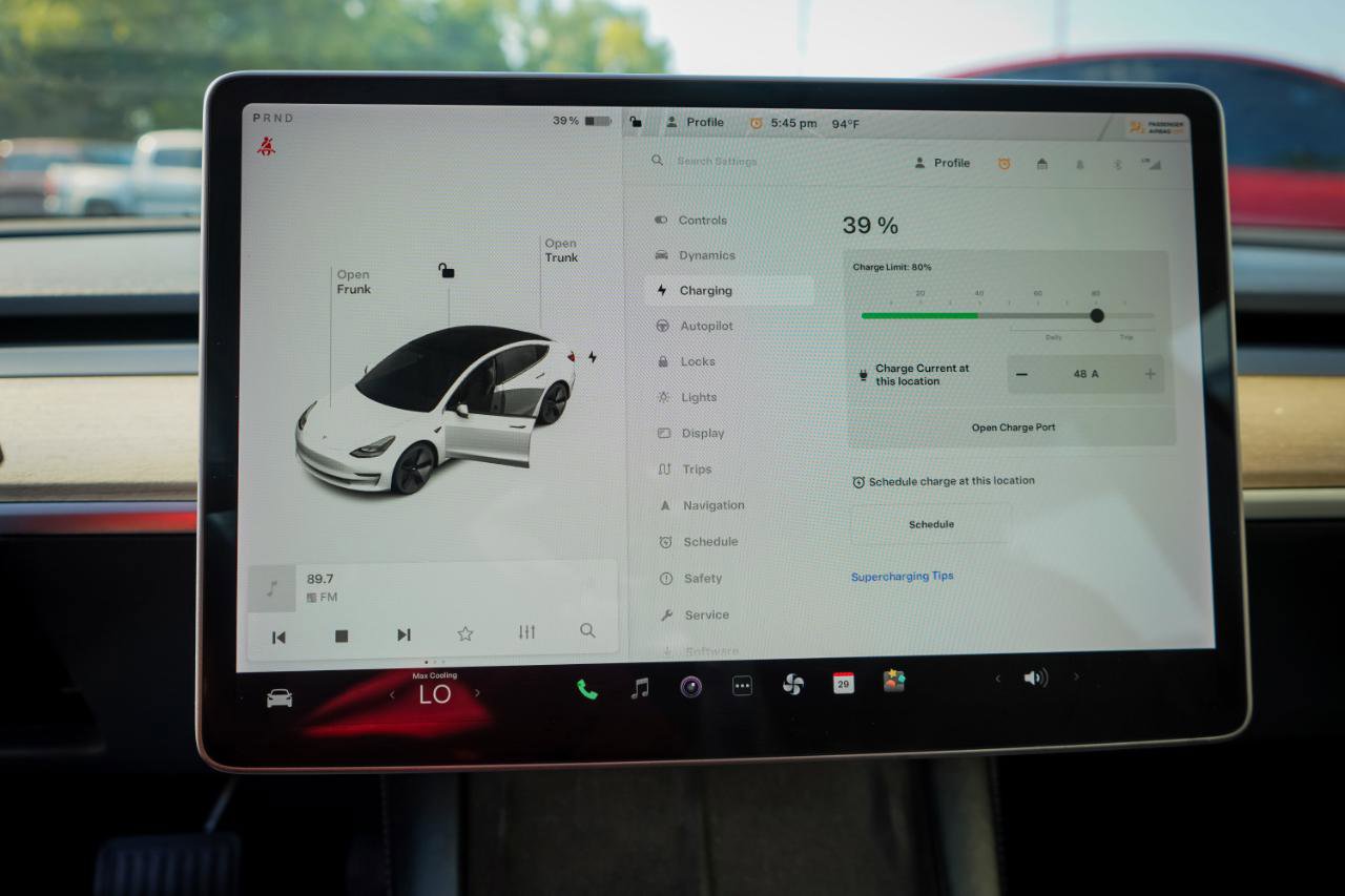 Used 2021 Tesla Model 3 Long Range AWD/4WD image 14