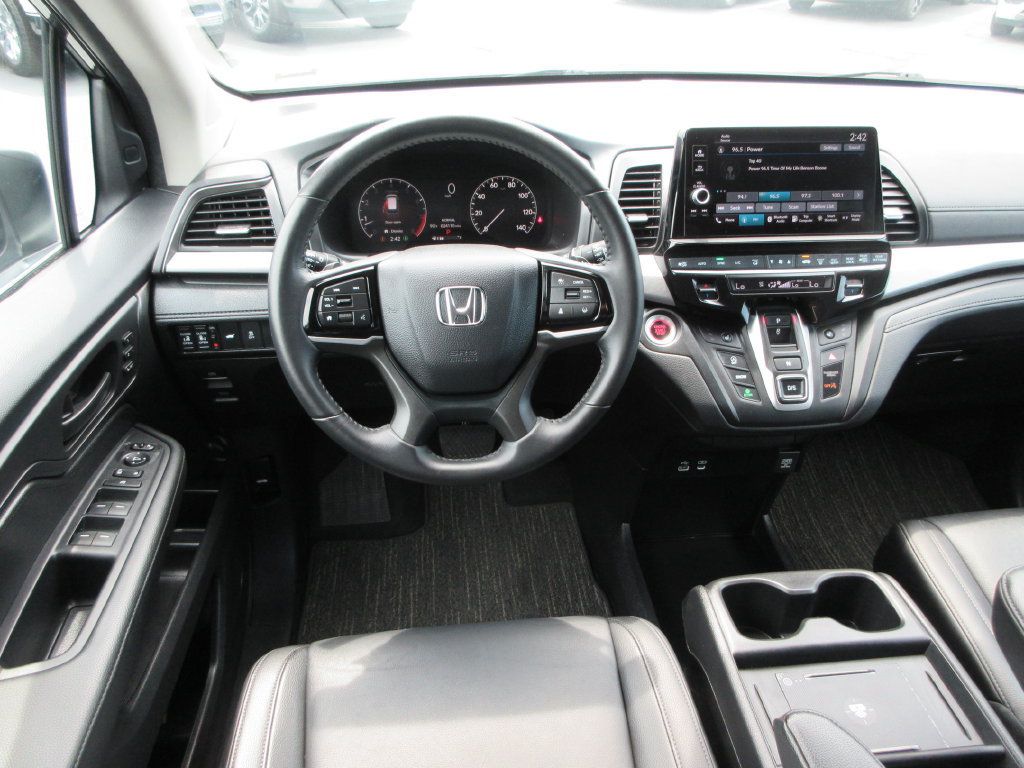 Used 2025 Honda Odyssey EX-L image 13