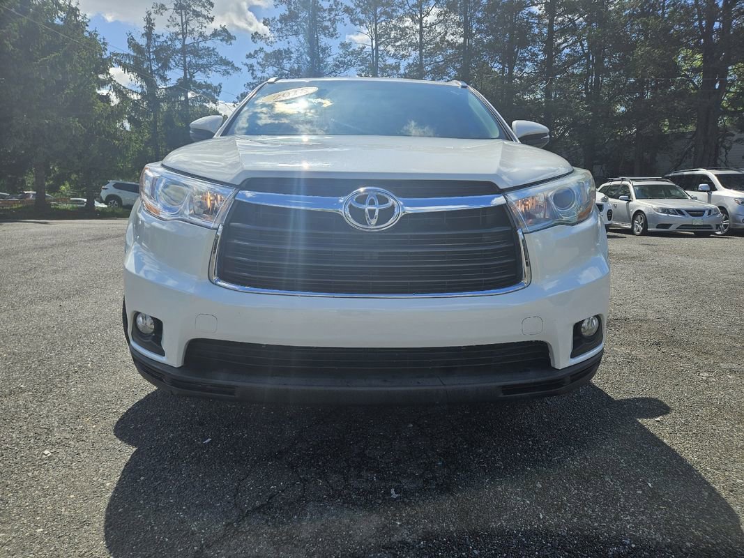 Used 2015 Toyota Highlander XLE AWD/4WD image 9