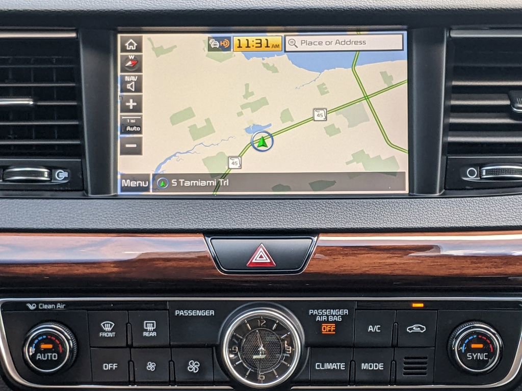 Used 2019 Kia Cadenza Technology image 17
