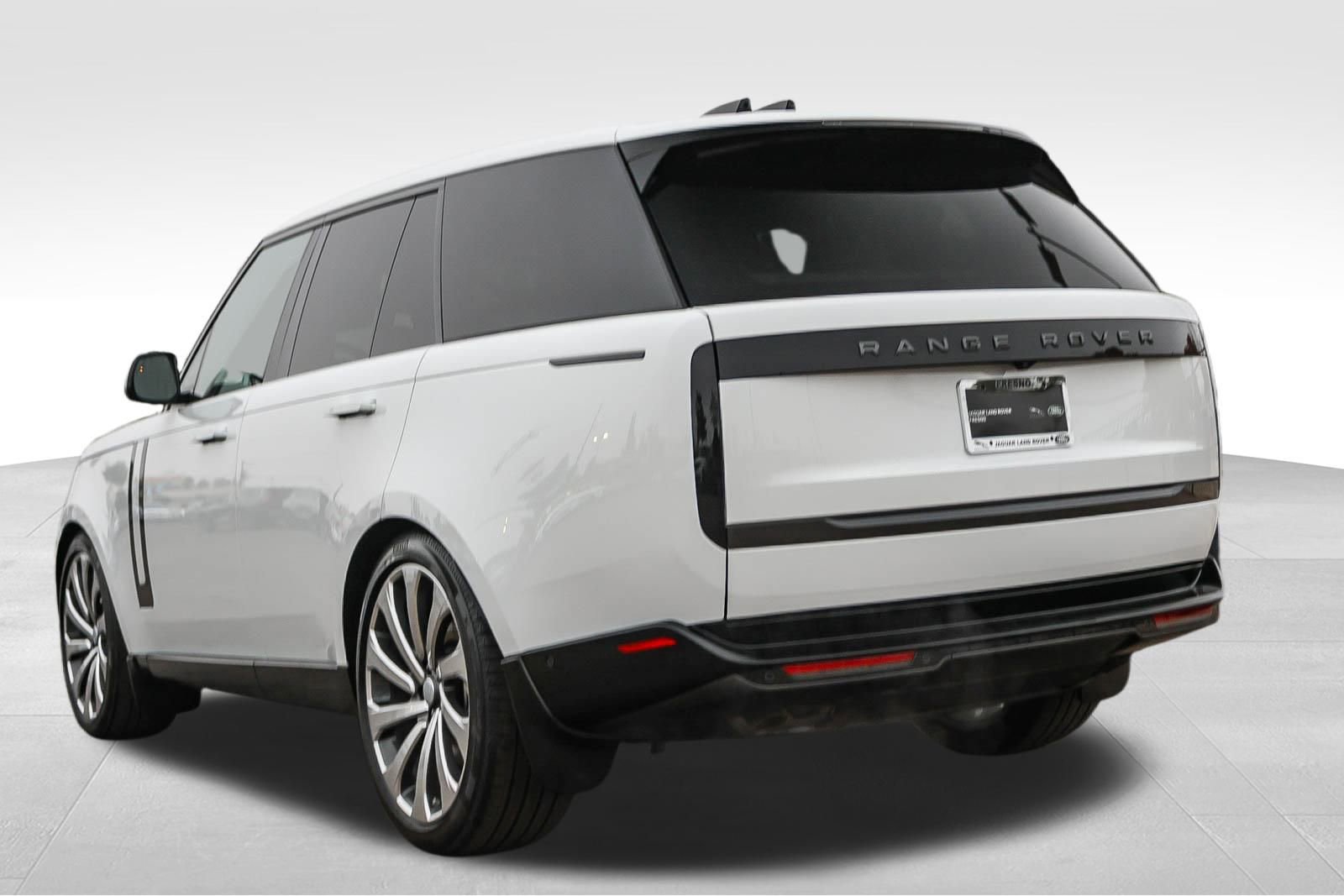 New 2025 Land Rover Range Rover SE image 7