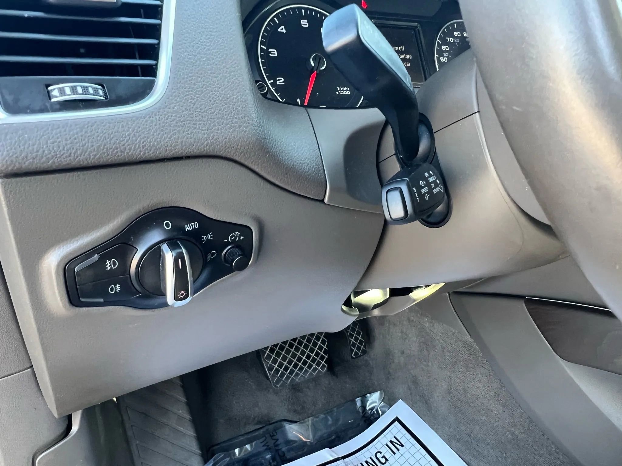 Used 2015 Audi Q5 2.0T Premium Plus w/ Technology Package image 11