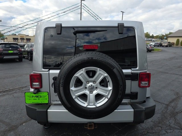 Used 2014 Jeep Wrangler Unlimited Sahara w/ Connectivity Group image 5