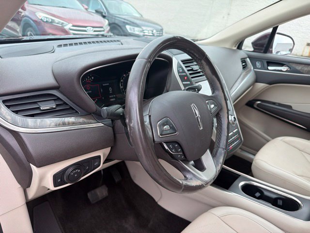 Used 2017 Lincoln MKC Reserve w/ Lincoln MKC Climate Package AWD/4WD image 15