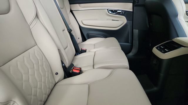 New 2026 Volvo XC90 T8 Plus w/ Protection Package AWD/4WD image 34