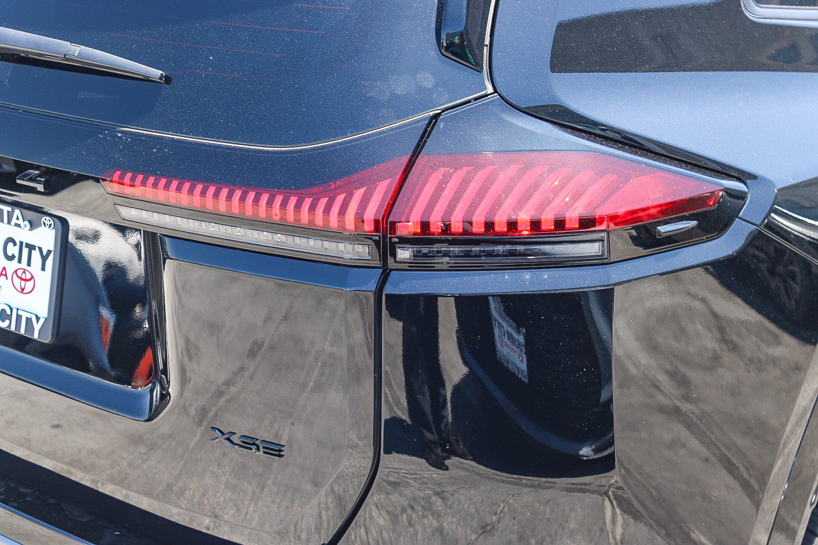 New 2026 Toyota RAV4 XSE AWD/4WD image 10