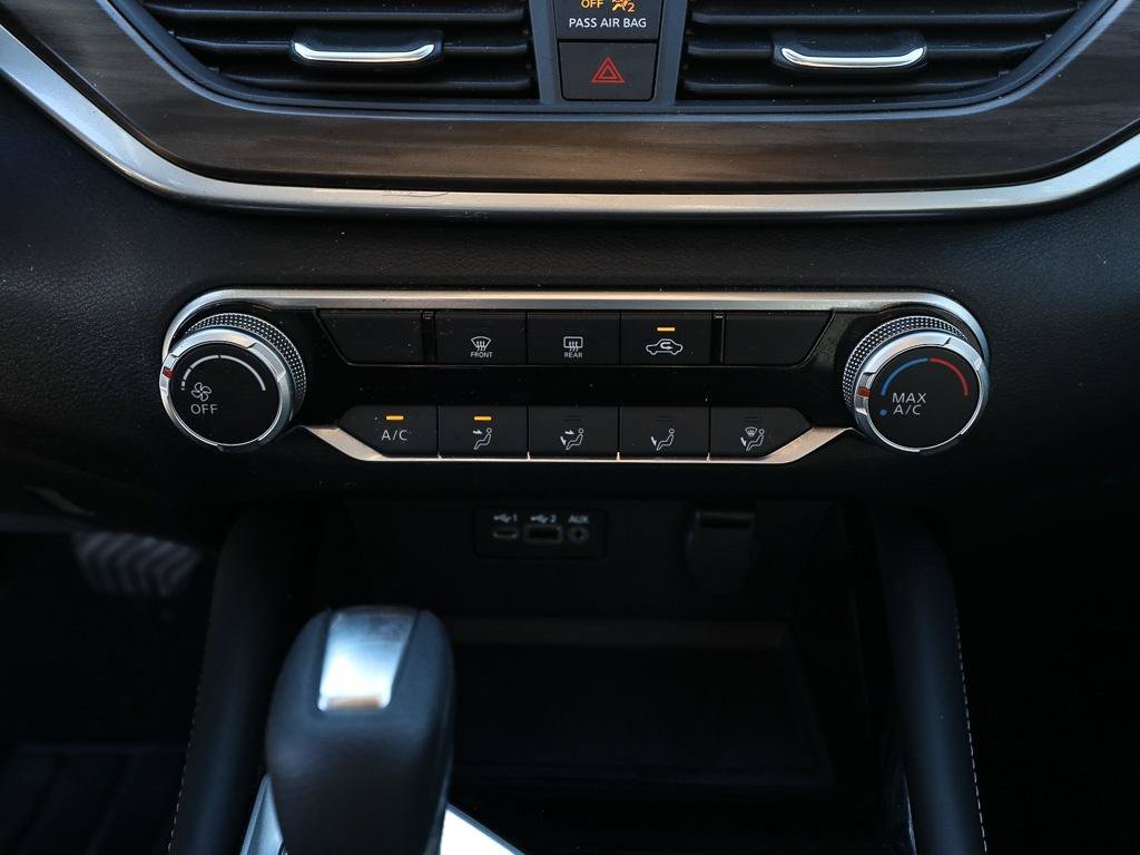 Used 2023 Nissan Altima 2.5 SV FWD image 19