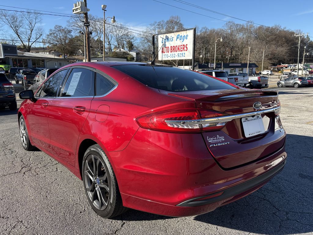 Used 2018 Ford Fusion SE w/ Equipment Group 201A image 3