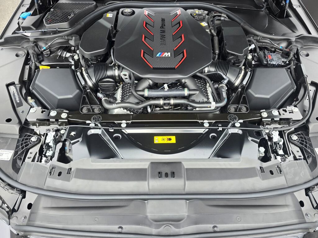 Used 2026 BMW M5 image 9
