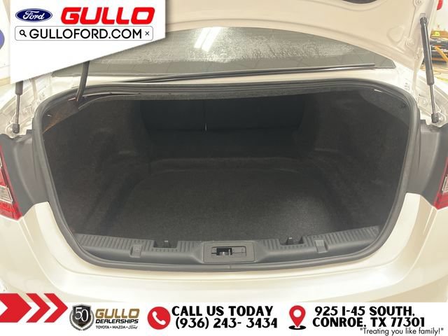 Certified 2017 Ford Taurus Limited FWD image 11