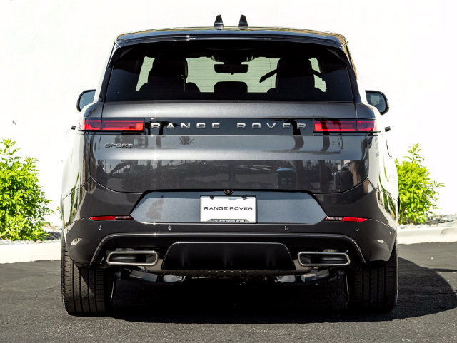 New 2026 Land Rover Range Rover Sport Dynamic SE AWD/4WD image 8