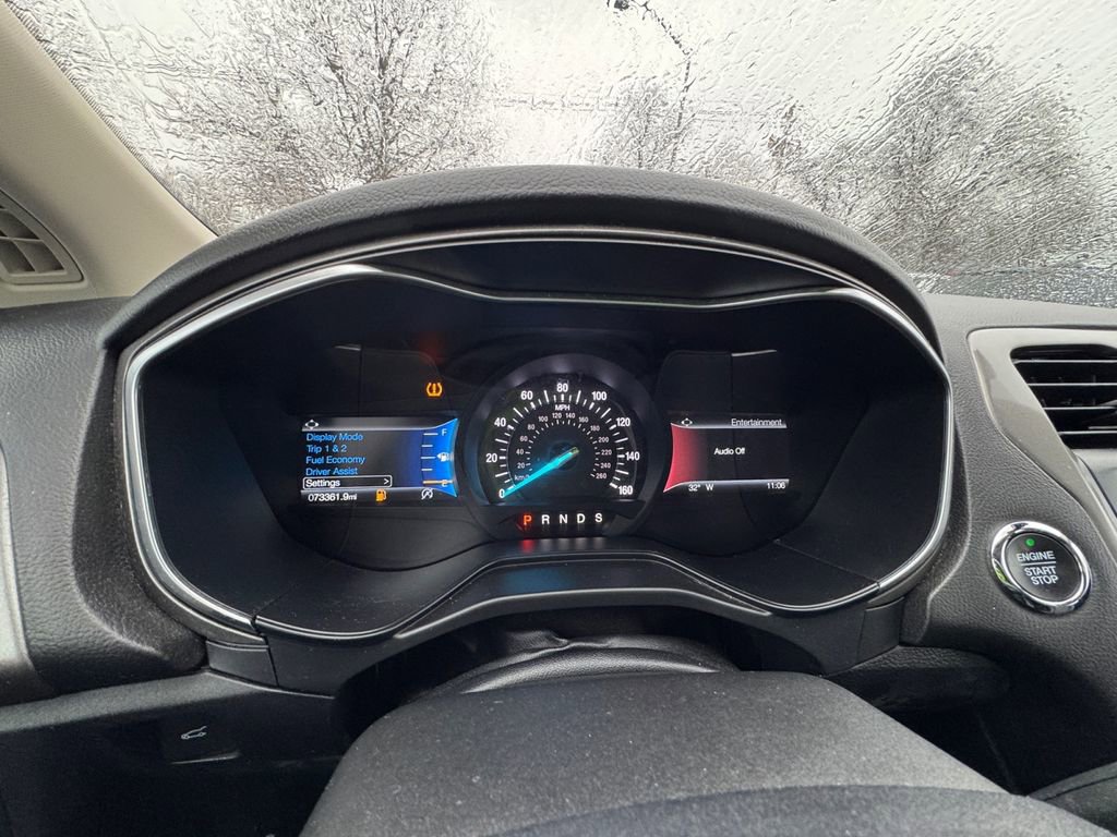 Used 2019 Ford Fusion SEL image 14