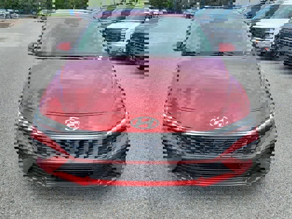 New 2025 Hyundai Elantra SE image 8