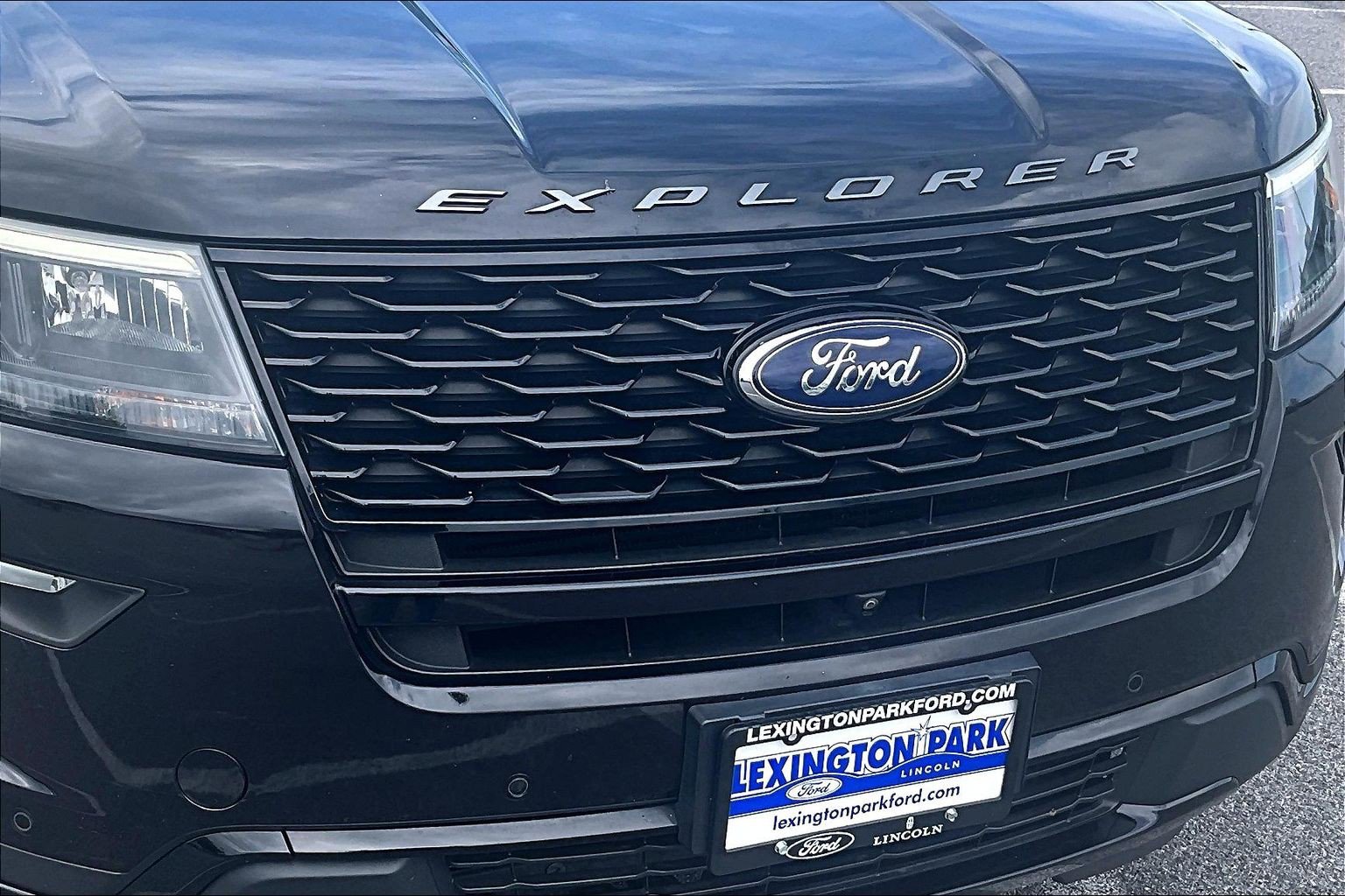 Used 2019 Ford Explorer Sport w/ Equipment Group 401A AWD/4WD image 34