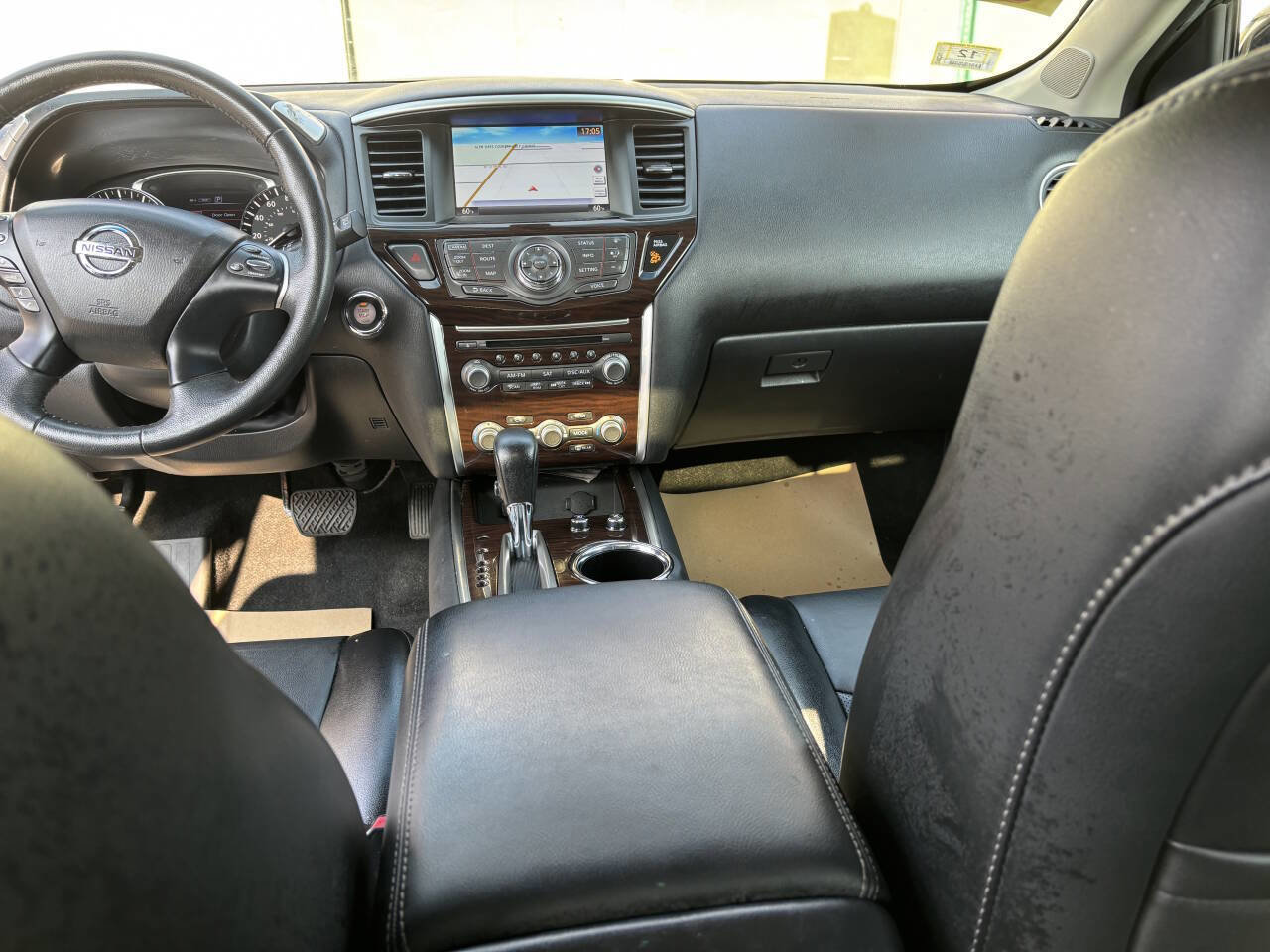 Used 2016 Nissan Pathfinder Platinum image 13