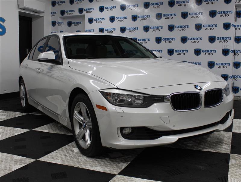 Used 2014 BMW 328i xDrive Sedan AWD/4WD image 5