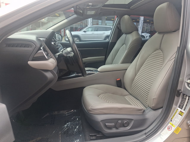 Used 2019 Toyota Camry SE w/ Audio Package FWD image 13