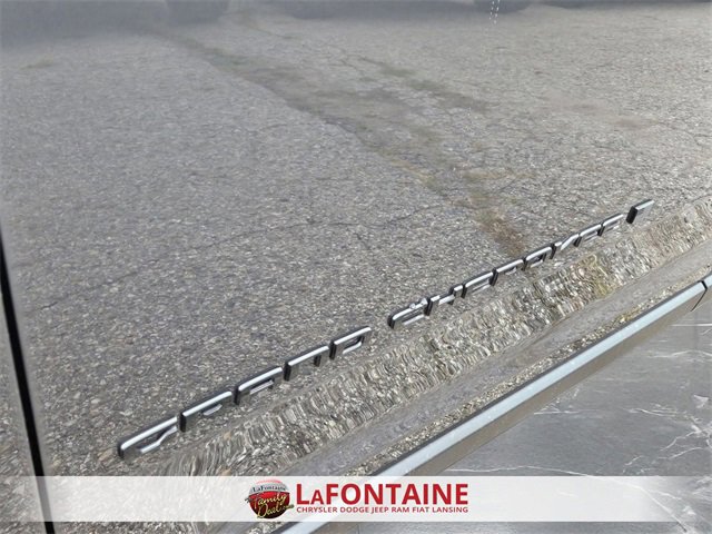 New 2025 Jeep Grand Cherokee Limited w/ Black Appearance Package image 10