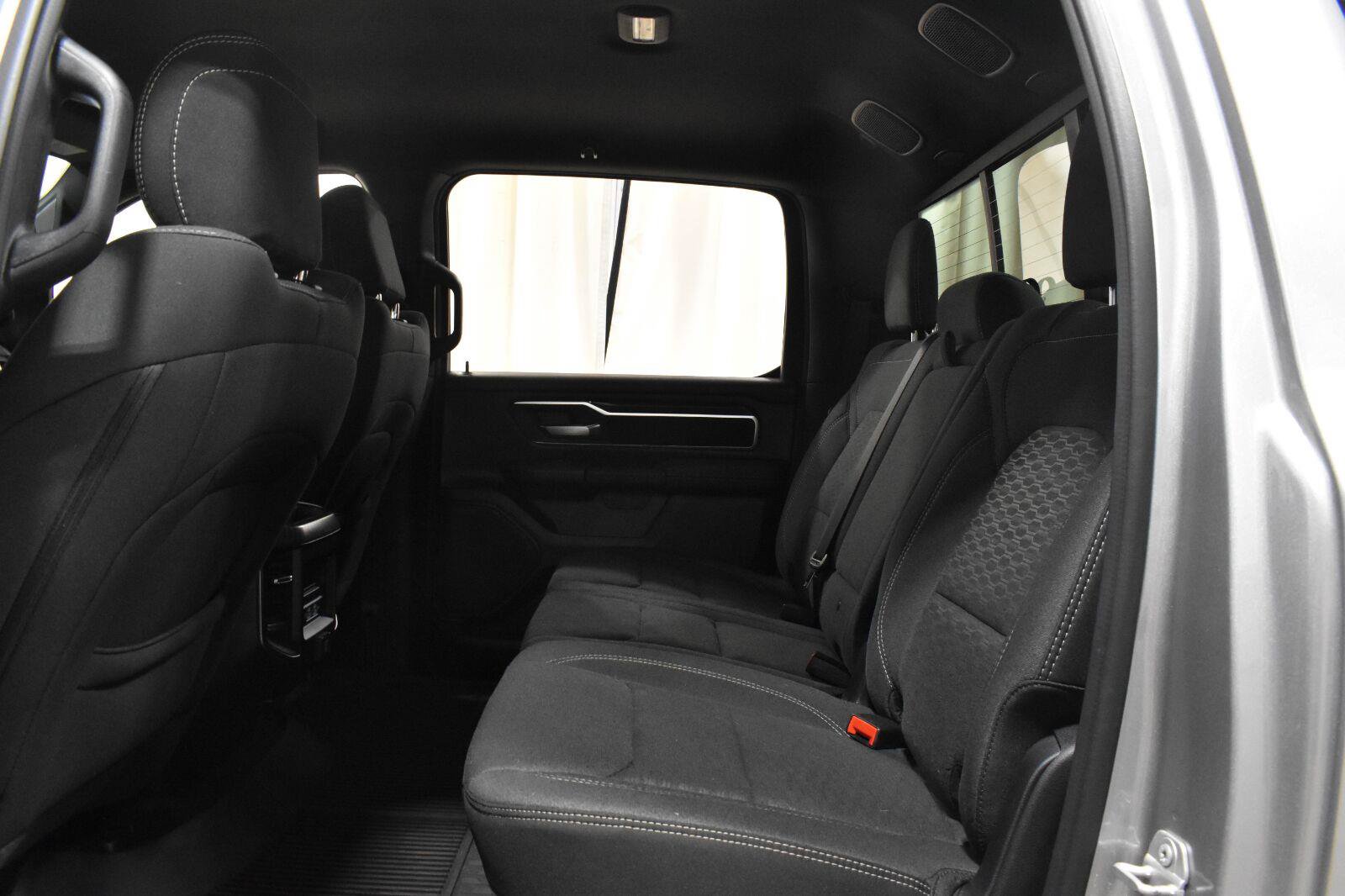 Used 2025 RAM 1500 Big Horn AWD/4WD image 4
