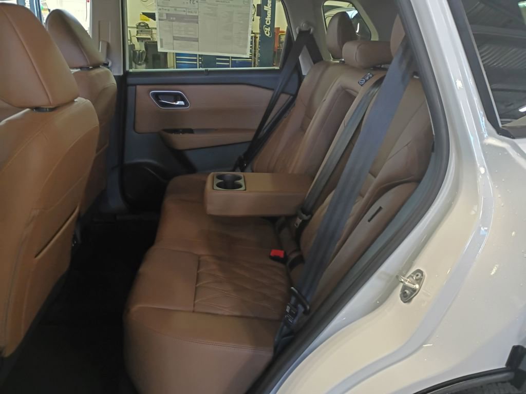 New 2026 Nissan Rogue Platinum w/ Platinum Premium Package image 17
