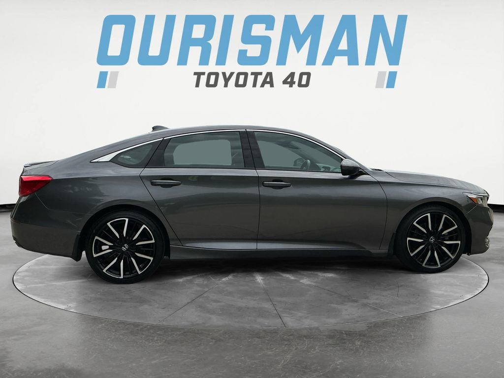 Used 2018 Honda Accord Sport image 8