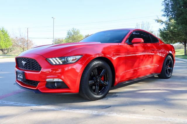 Used 2015 Ford Mustang EcoBoost image 3