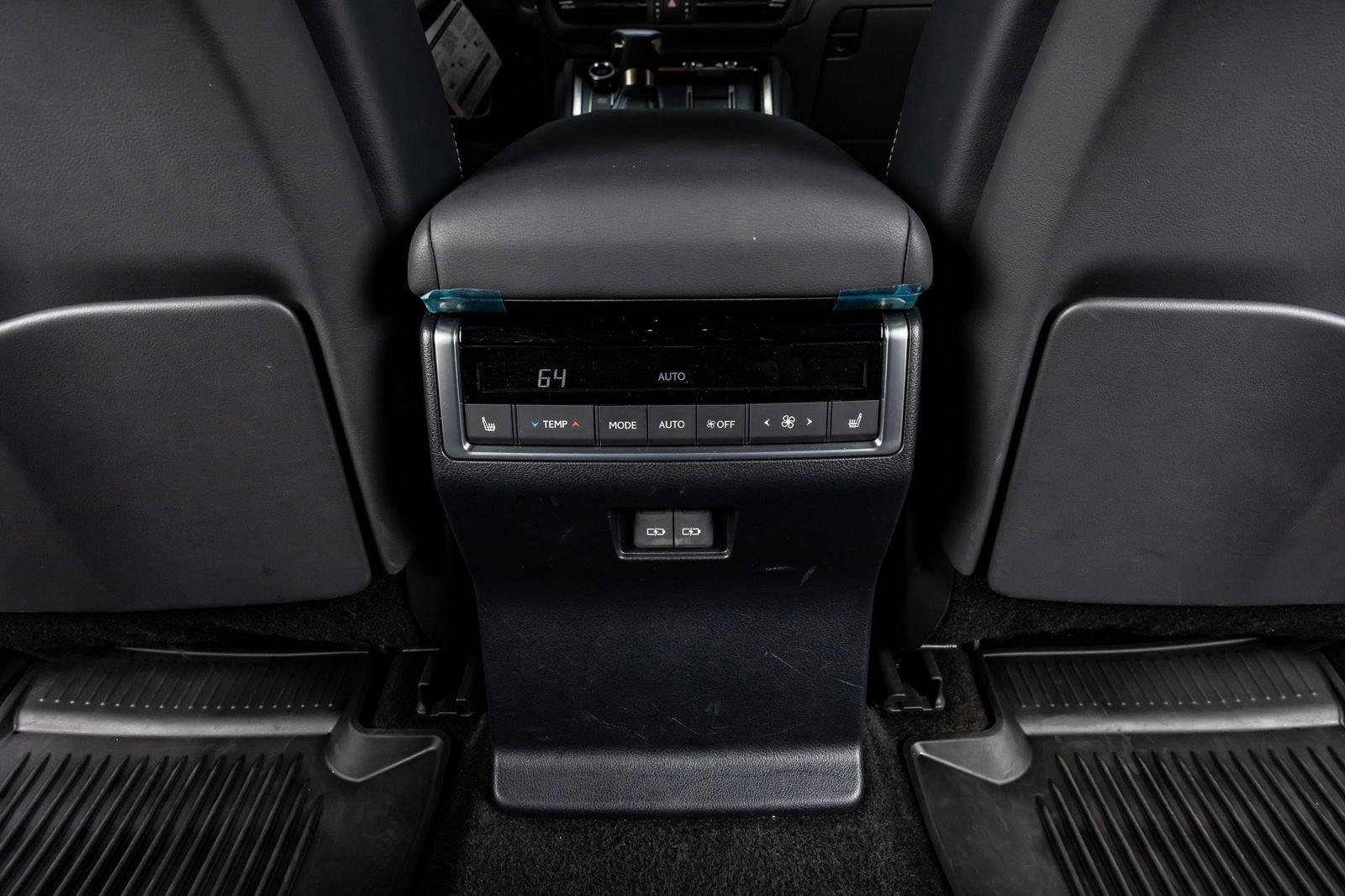 Used 2024 Lexus GX 550 image 33