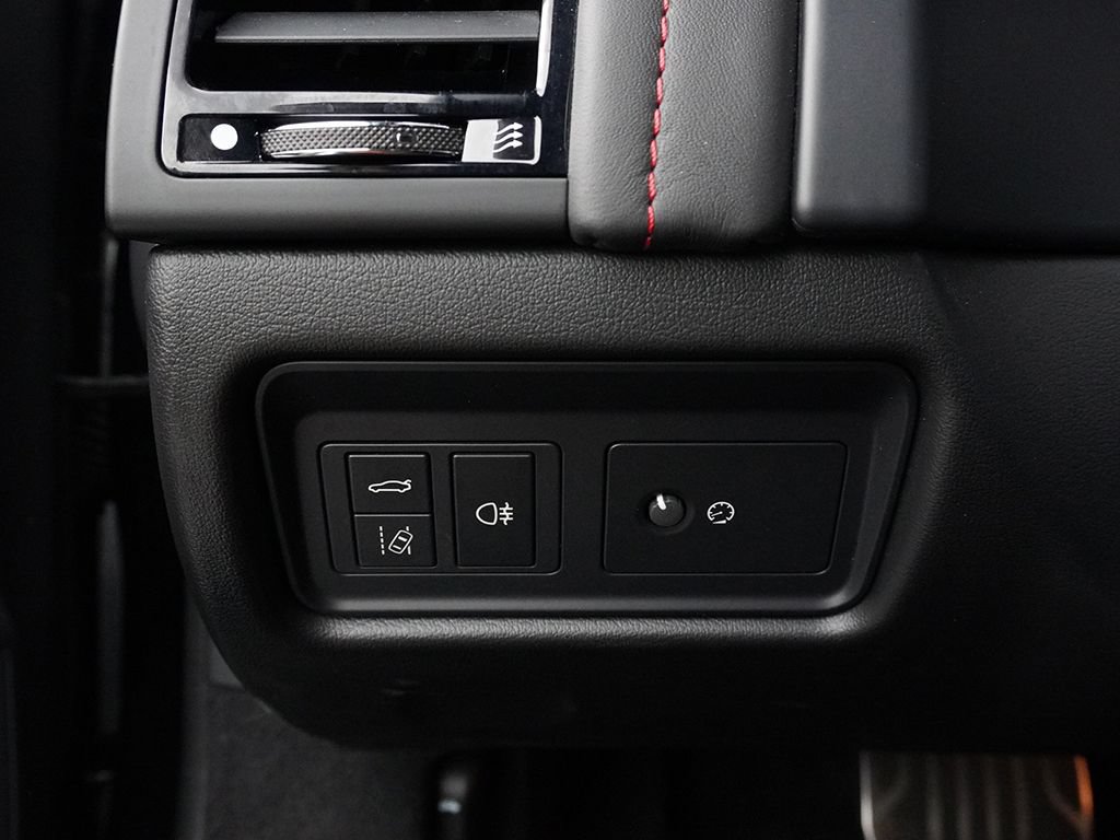 Used 2023 Jaguar F-TYPE R AWD/4WD image 38