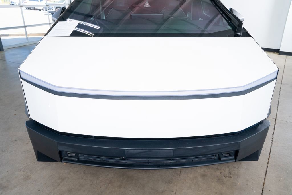 Used 2024 Tesla Cybertruck AWD Crew Cab image 15