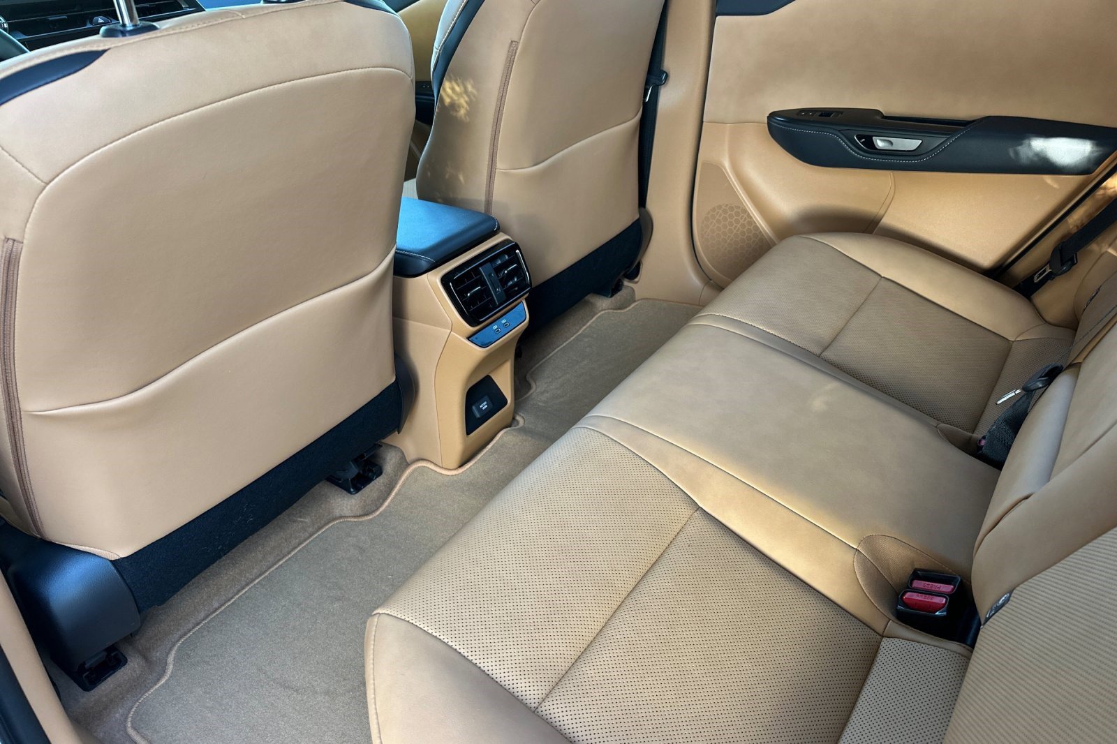 Certified 2025 Lexus RZ 300e w/ Accessory Package (2T) image 15