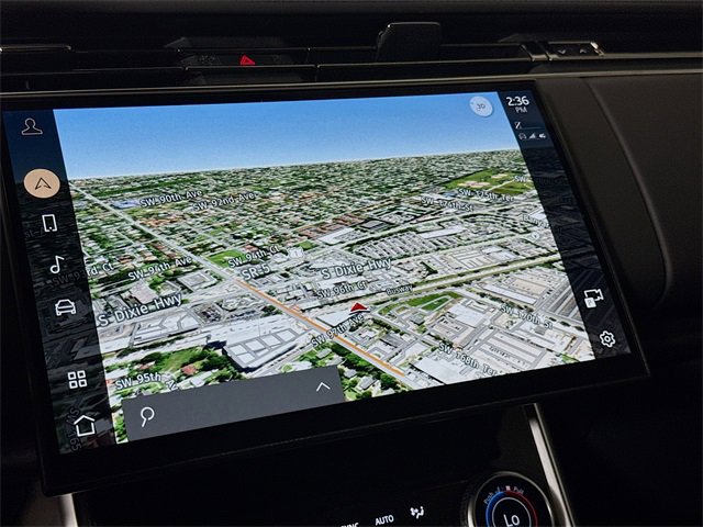 Used 2023 Land Rover Range Rover SE image 16