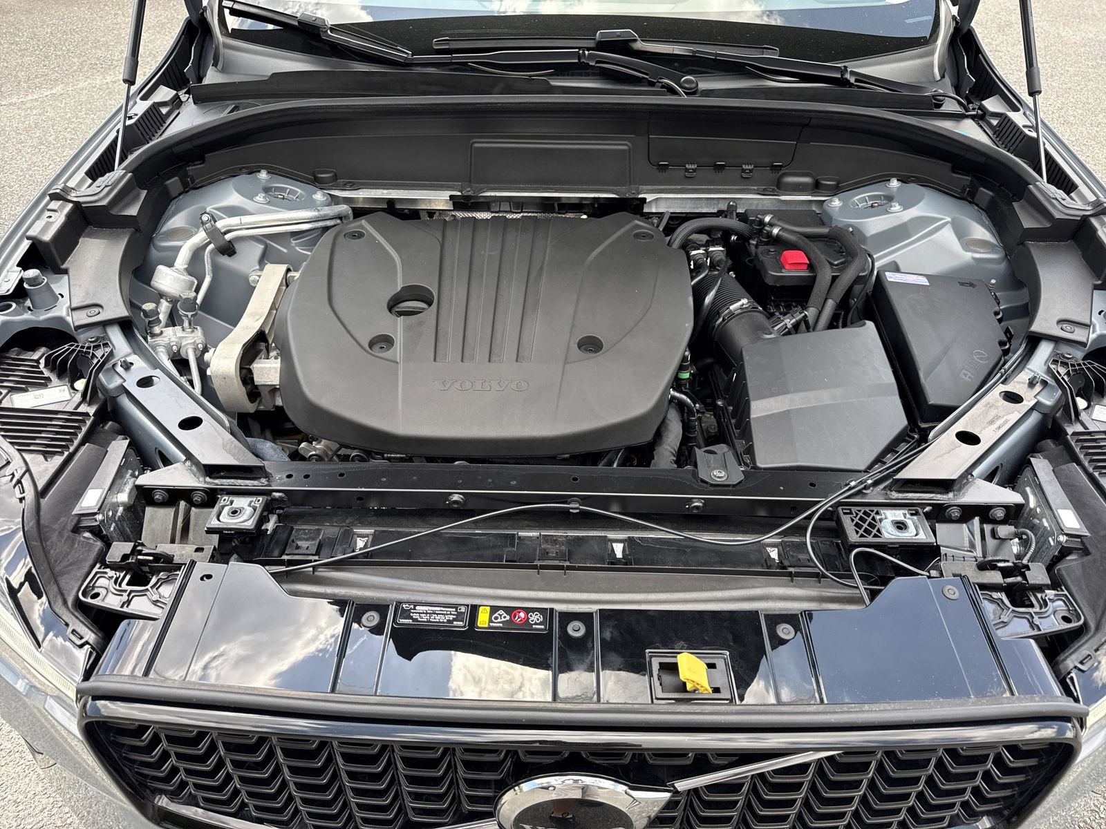 Used 2024 Volvo XC60 B5 Core image 33