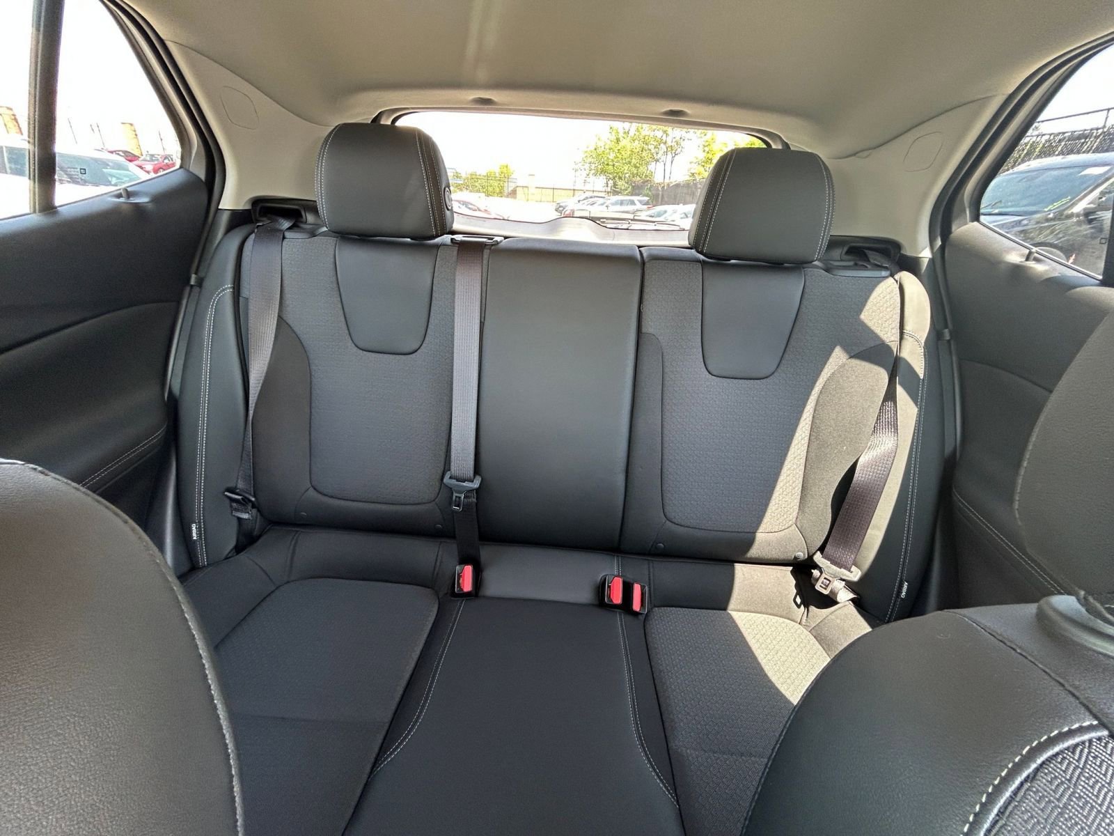 Used 2025 Buick Encore GX Preferred FWD image 33