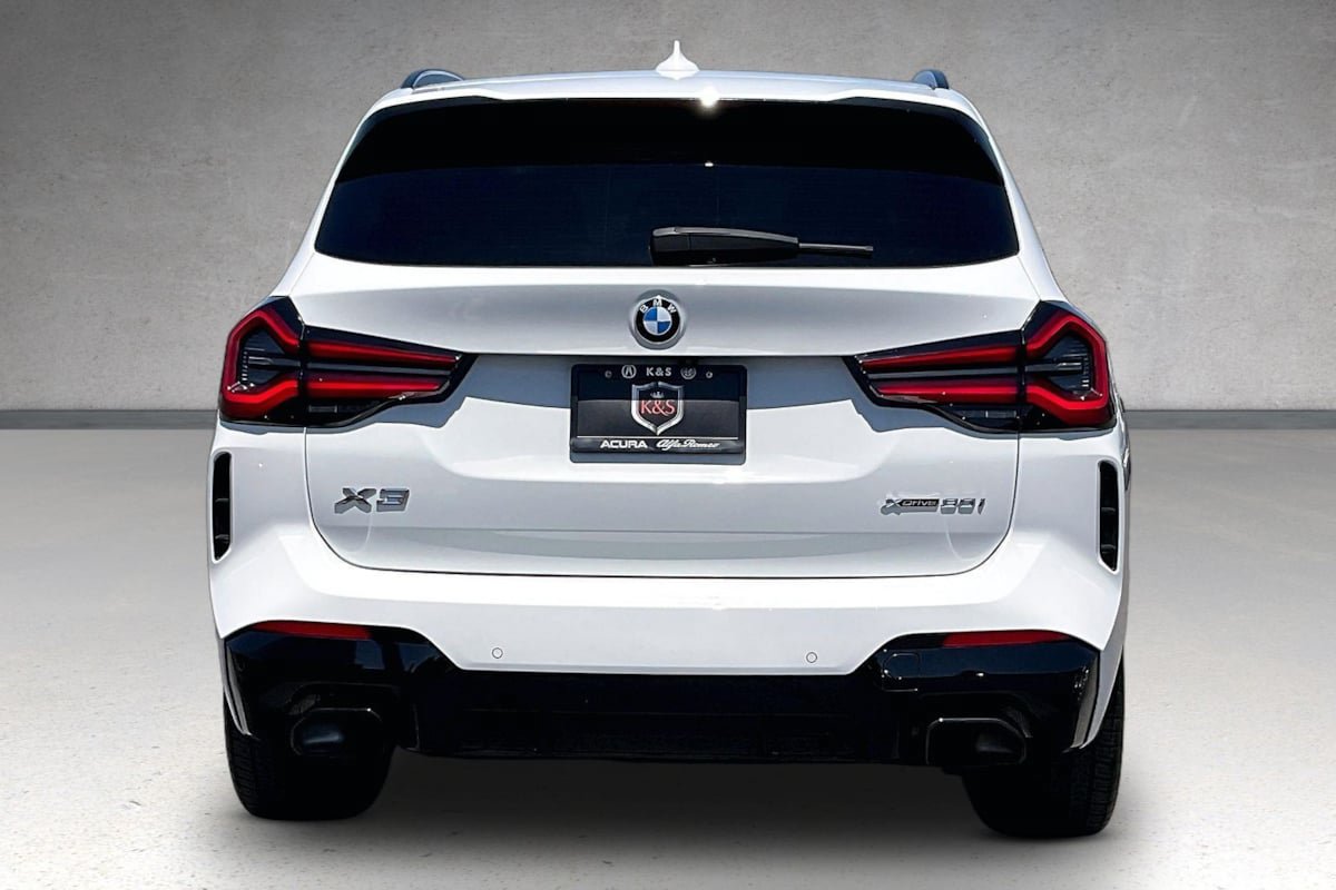 Used 2023 BMW X3 xDrive30i w/ M Sport Package AWD/4WD image 4
