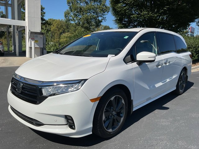 Used 2023 Honda Odyssey Elite image 2
