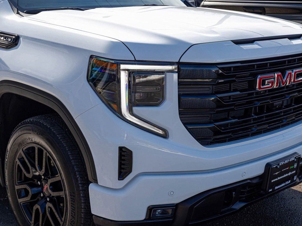 Used 2025 GMC Sierra 1500 Elevation w/ Preferred Package image 36