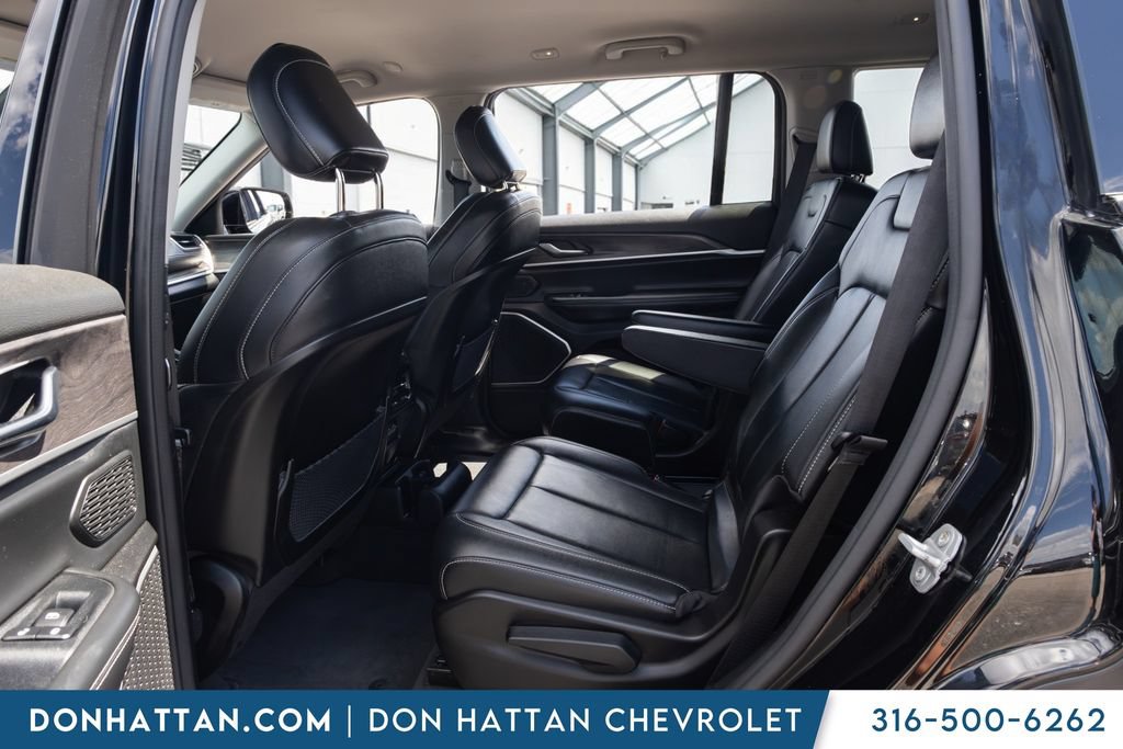 Used 2022 Jeep Grand Cherokee L Limited AWD/4WD image 18